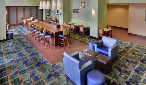 Hampton Inn & Suites Durham/North I-85 - Durham, NC