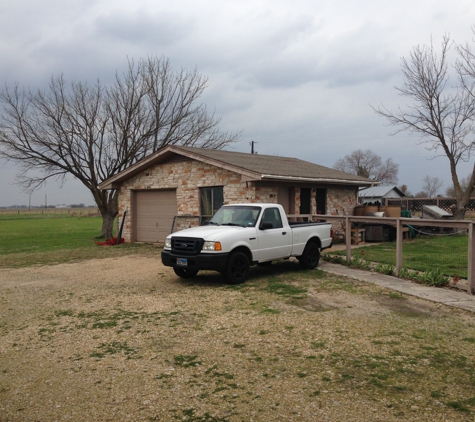 Alpha Roofing Industries - Round Rock, TX