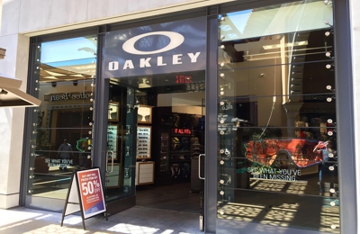 Oakley Store 654 Spectrum Center Dr Irvine Ca Yp Com