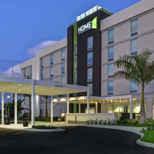 Home2 Suites by Hilton West Palm Beach Airport - West Palm Beach, FL