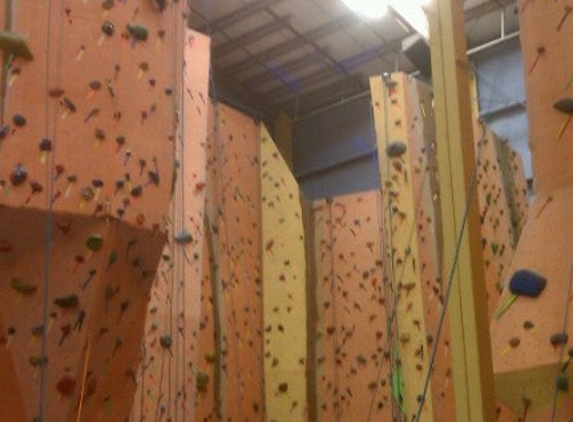 Earth Treks Climbing Center - Timonium, MD