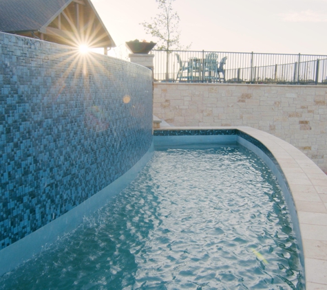 Extreme Exteriors Swimming Pools and Outdoor Living - Willow Park, TX