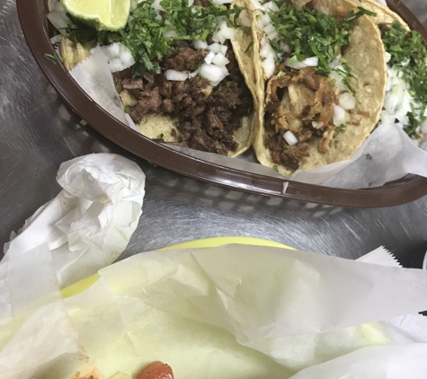 Pacos Tacos - Chicago, IL