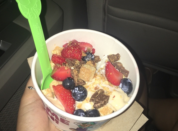 YogurtLand - Costa Mesa, CA