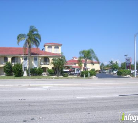 Casa Loma Motel on the Waterfront - Cape Coral, FL