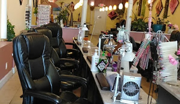 TC Nail & Spa - Huntington, WV