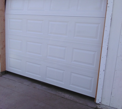 Fresno Madera Garage Doors Repair Experts - Clovis, CA. After