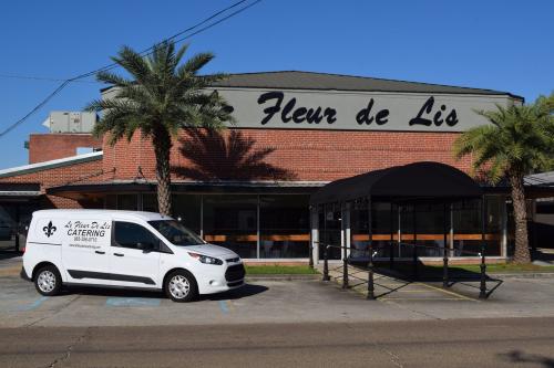 Fleur de Lis Catering