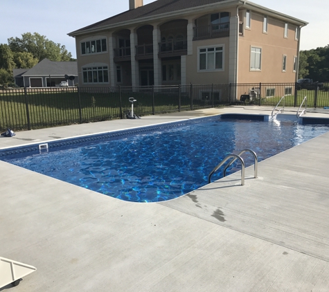 Suburban Pool & Spa - Germantown, WI