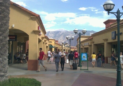 Desert Hills Premium Outlets - Cabazon, CA 92230