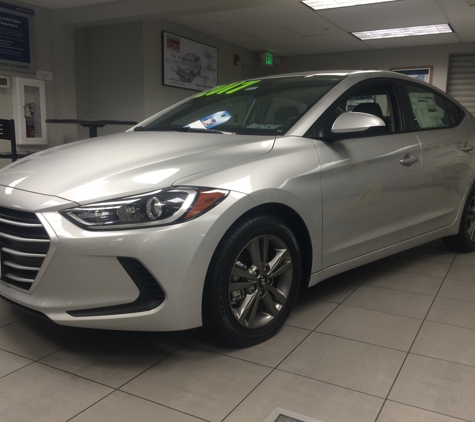 Lee Johnson Hyundai of Everett - Everett, WA