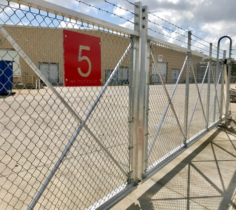 Troy's Fence - Corpus Christi, TX. 35' Opening bi-parting gate