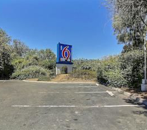 Motel 6 - Carpinteria, CA