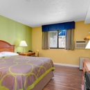 Super 8 by Wyndham Gainesville I-75 Hospital/University Area - Hotels