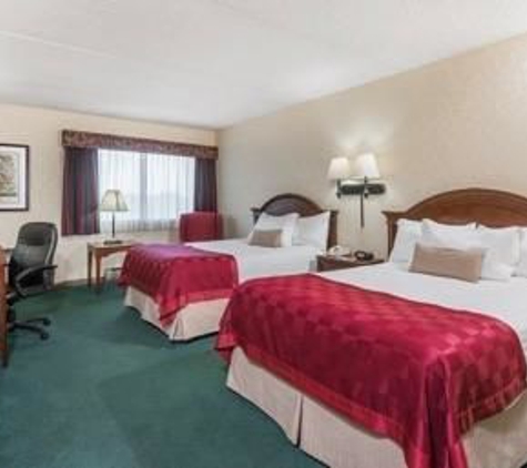 Ramada Plaza by Wyndham Hagerstown - Hagerstown, MD