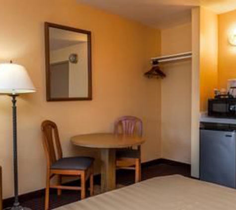 Travelodge - San Luis Obispo, CA