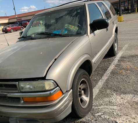 Junk Car Buyers R-Us - Houston, TX