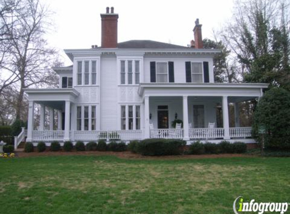 Whitlock Inn Bed & Breakfast - Marietta, GA