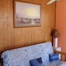 Lazy Hours Motel On The Beach - Hotels