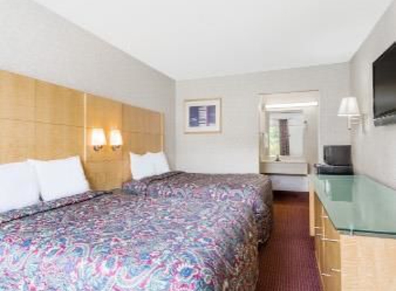 Days Inn by Wyndham Greensboro Airport - Greensboro, NC