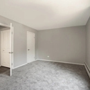 Emerald Pointe - Apartments