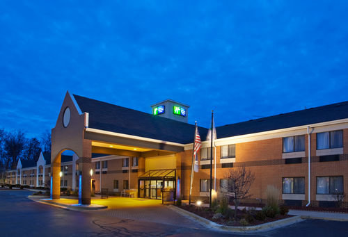 Wingate by Wyndham Brighton 8285 Movie Dr, Brighton, MI 48116 - SP.com