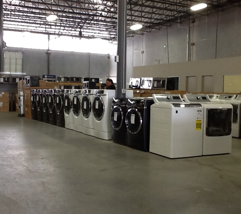 Acceptance Appliance Center - Houston, TX