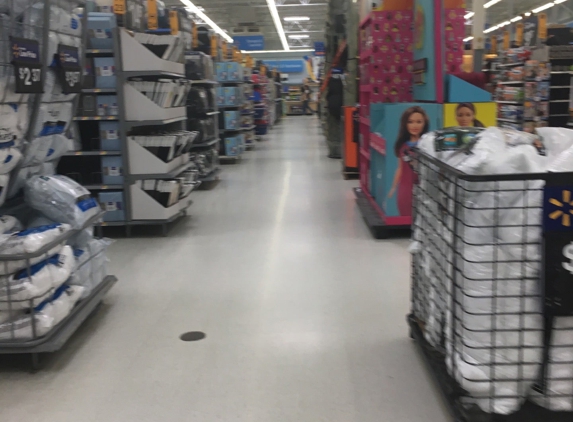 Walmart Supercenter - Scottsbluff, NE