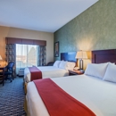 Holiday Inn Express & Suites Youngstown N (Warren/Niles) - Hotels