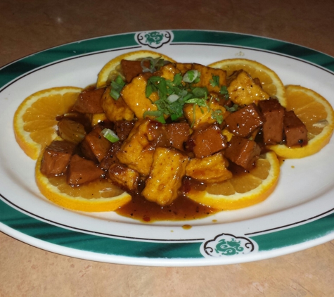 Bodhi Tree Vegan Cafe - Huntington Beach, CA. Orange Peel Chicken