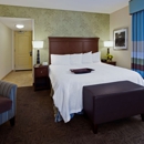 Hampton Inn & Suites Exeter - Hotels