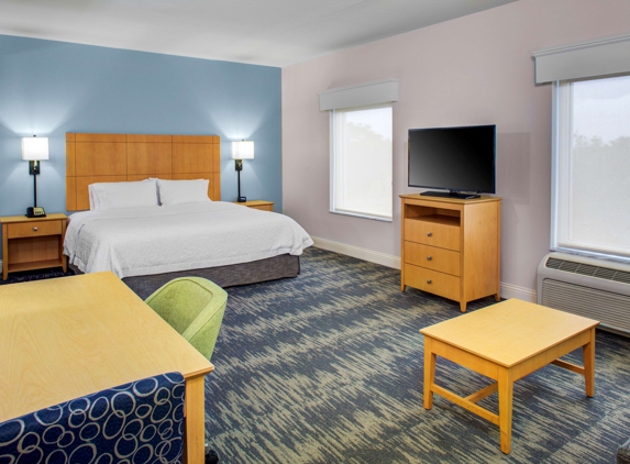 Hampton Inn Suites Sarasota/Bradenton Airport - Sarasota, FL