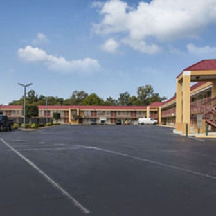 Quality Inn - Dickson, TN