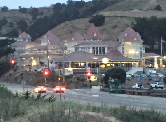 Pacifica Beach Hotel - Pacifica, CA