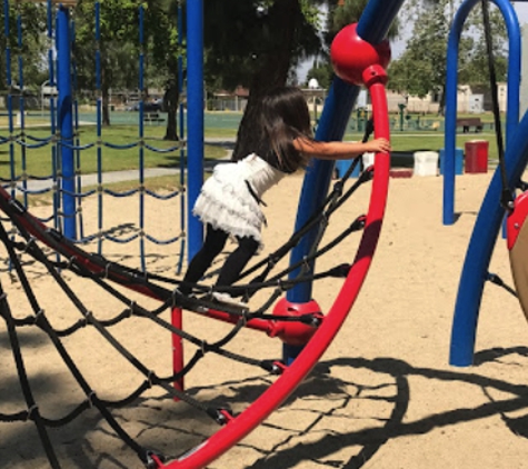 Lots Of Fun Day Care - Anaheim, CA