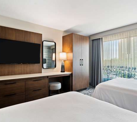 Embassy Suites by Hilton Anaheim South - Garden Grove, CA