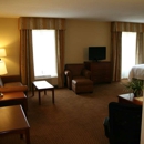 Hampton Inn & Suites Warren - Hotels
