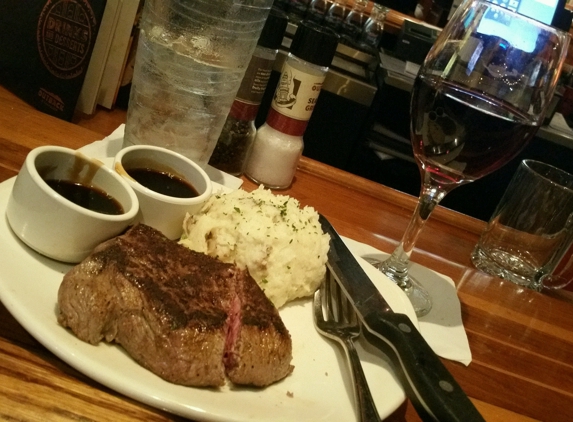 Outback Steakhouse - Middletown, NJ