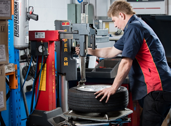 Tyrepower Werribee - Hoppers Crossing, VIC. Tyre change