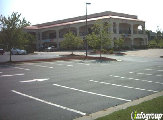 WOMEN'S WIGS & CO. - Concord, NC