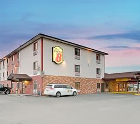 Super 8 by Wyndham Spokane/West - Spokane, WA