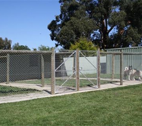 Gisborne Boarding Kennels & Cattery - Bullengarook, VIC