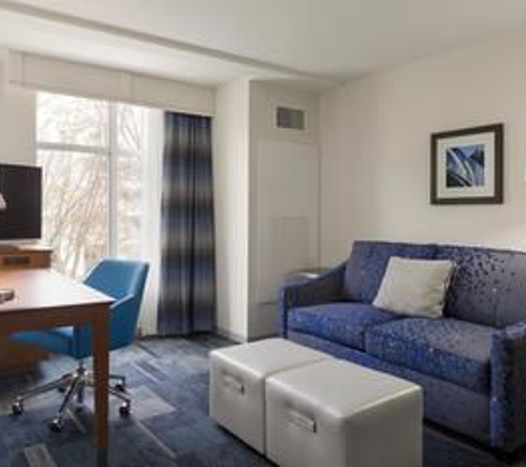 Hampton Inn & Suites Rosemont Chicago O'Hare - Rosemont, IL