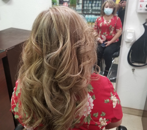 Arceos Beauty Salon - Bell, CA