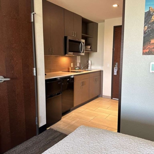 Best Western Plus Executive Residency Phoenix North Happy Valley - Phoenix, AZ