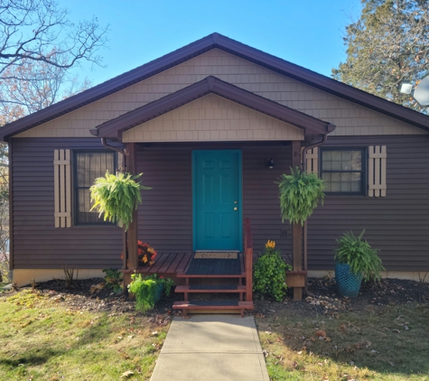 Barr Roofing & Exteriors. New vinyl siding, new vinyl cedar shake siding, new aluminum soffit & fascia, and new seamless aluminum gutters.