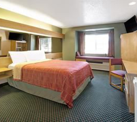 Microtel Inn & Suites by Wyndham Albuquerque West - Albuquerque, NM