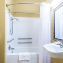 Days Inn & Suites by Wyndham El Dorado - Hotels