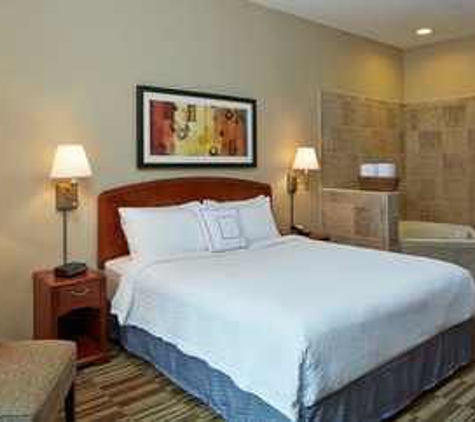 Courtyard by Marriott - Roseville, MN