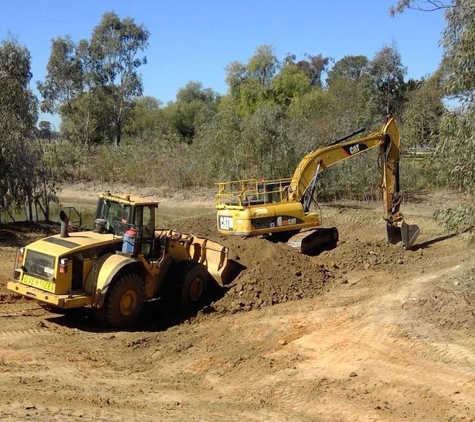 Kennedy Bros Earthmoving - San Isidore, NSW